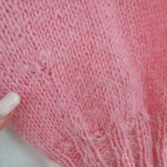 American VTG Womens Sz M Hand Knit Beaded Sweater Pullover Maple Leafs Holiday - Picture 9 of 12